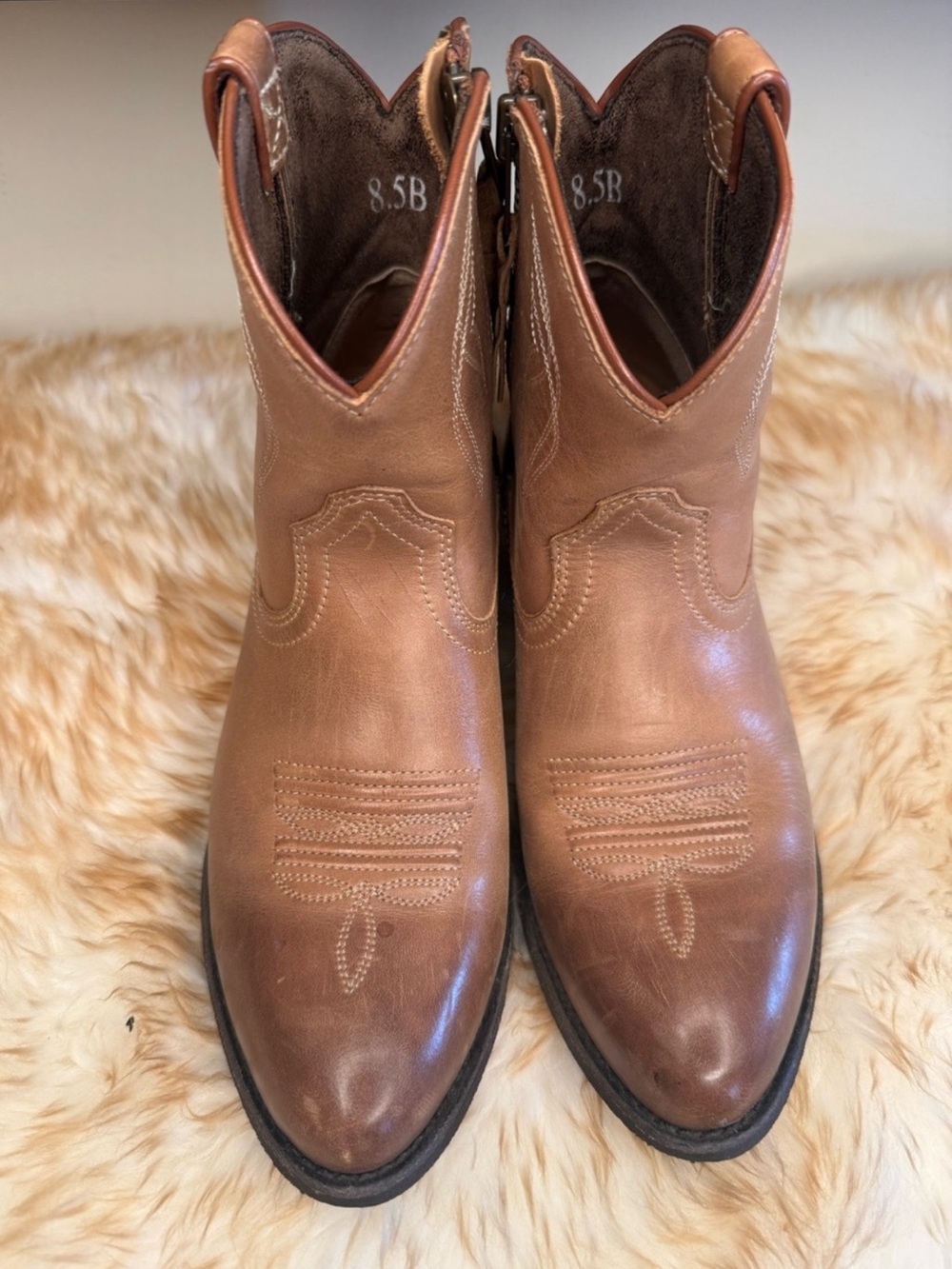 Ariat Darlin Cowboy Western Brown Boots Booties Ankle 8.5 B